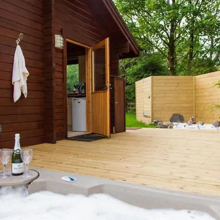 Gisburn Forest Lodge, Hot Tub *